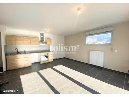 appartement 3 pièces 65 m²