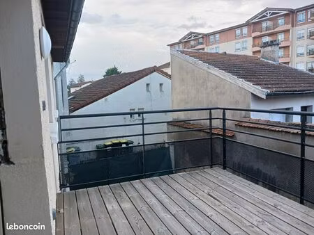 appartement t3 avec terrasse et place de stationnement