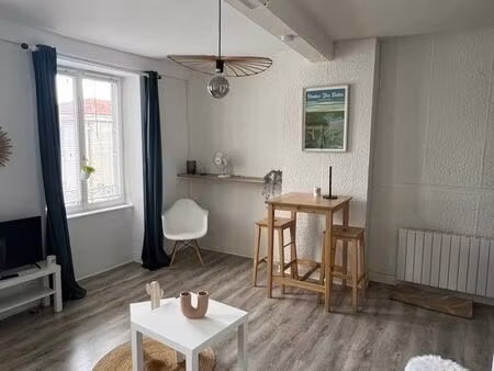 beau studio meublé de 30m2