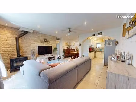 decines  maison de 95m2 avec stationnement & jardin