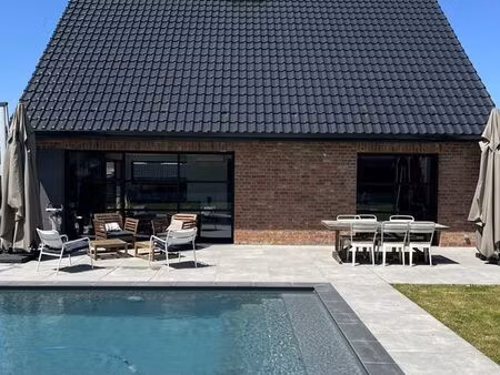 maison 6 pièces 140 m²