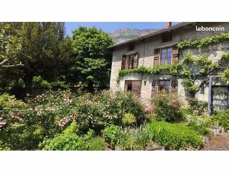 loue maison mitoyenne 160m² avec jardin  haut meylan - 4 chambres