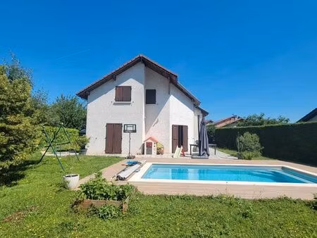 maison meublée 126 m² – piscine – garage – terrain 850 m² – moirans