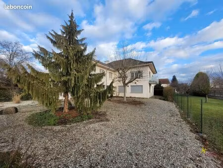 appartement 3 pièces 82 m²