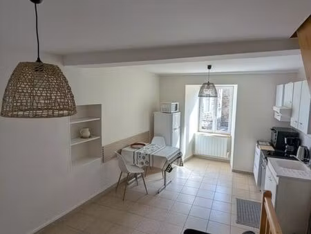 charmant t2 meublé en duplex