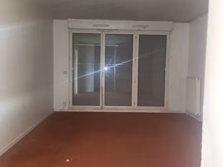 a vendre appartement t2 pour investisseurs avec locataires