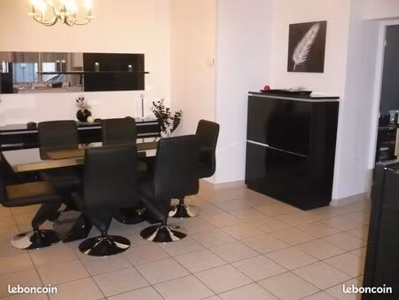 loue appartement au rdc à hérin
