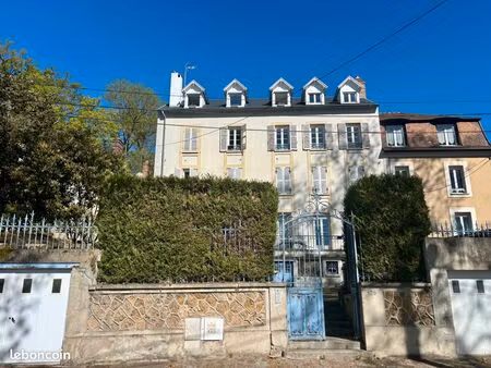 appartement de 46 m² avec vue seine – calme et rénové