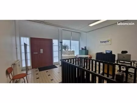 bureau 80 m²