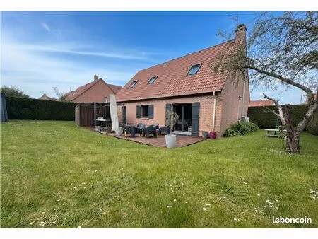 pavillon 7 pièces 135 m²