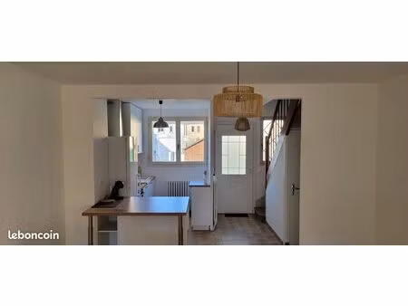 maison meublée 3 chambres avec jardin et garage  direction ruaudin