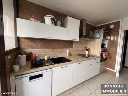 appartement 3 pièces 80 m²