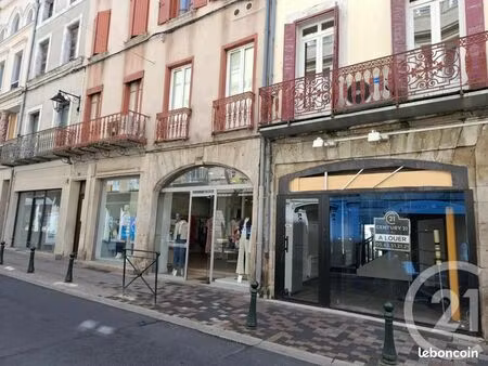 commerce 86 m²