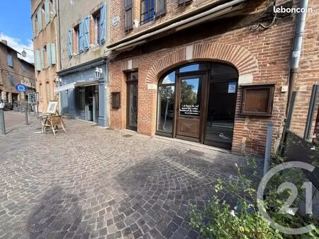 local commercial 92 m²