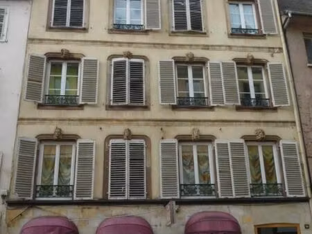 local commercial 71 m²