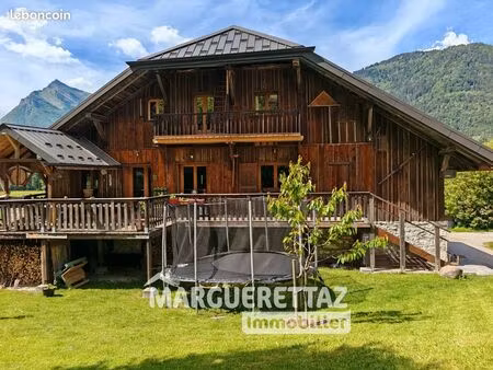 maison 8 pièces 283 m²