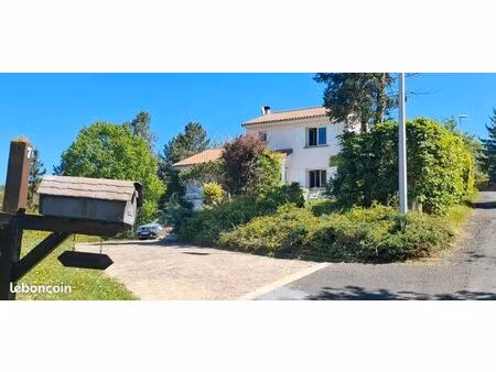 maison de 128m2 avec piscine