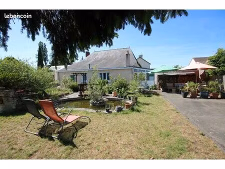 vaste plain pied dans le bourg de spay - 135 m²