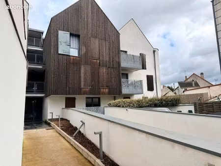 studio 1 pièce 25 m²