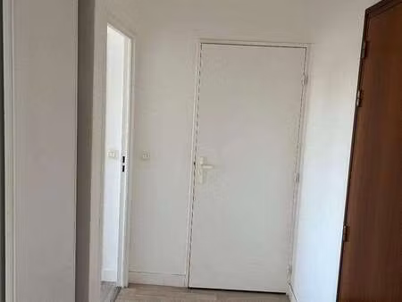 location appartement 2 pièces au mans (72000) : à louer 2 pièces / 50m² le mans
