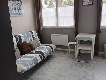 loue studio meublé 15m2  idéal étudiant  proche université  arrêt tram hôpital