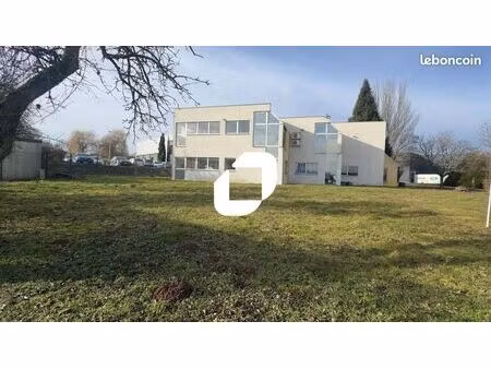 bureau 1 155 m²