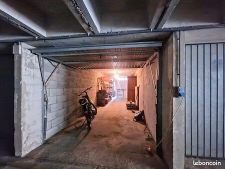 garage/box 29 m² aix les bains