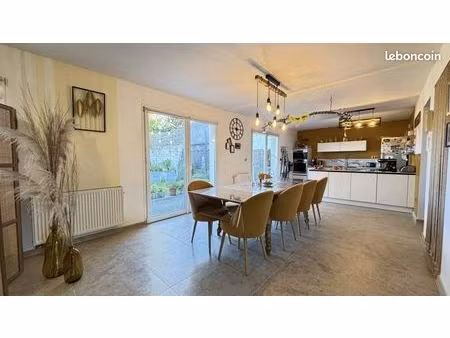 maison 5 pièces 143 m²