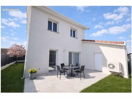 maison récente 102 m² – 4 chambres – garage – jardin