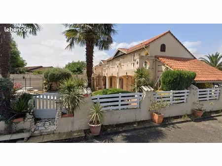 maison charme  calme  jardin arboré