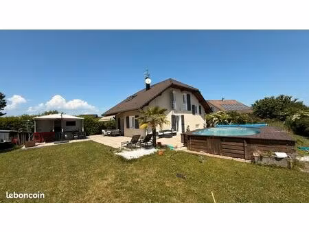 maison de 133m2 rénovée avec goût en 2021