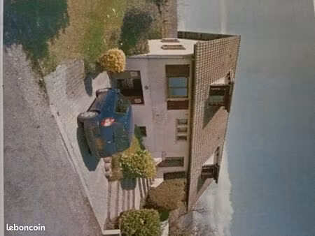 grande maison sur 900m2 de terrain