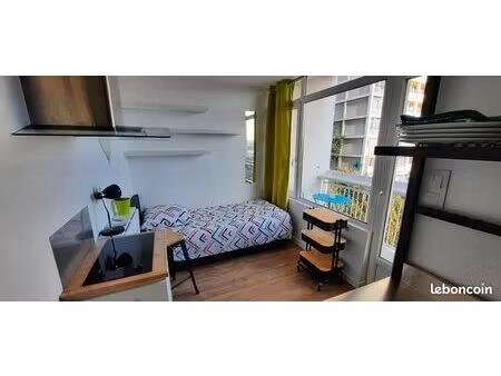 ? studio meublé avec grand balcon et vue port – idéal étudiant / alternant / bail mobilité