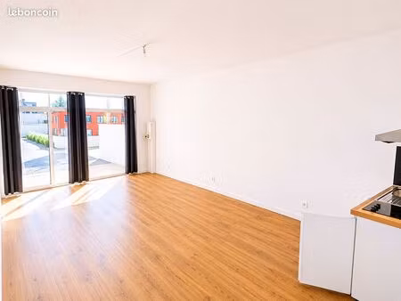 studio refait à neuf