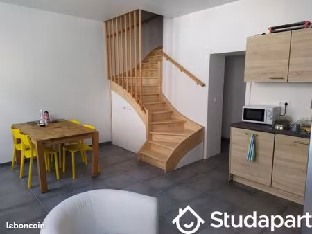 chambre 1 pièce 15 m²