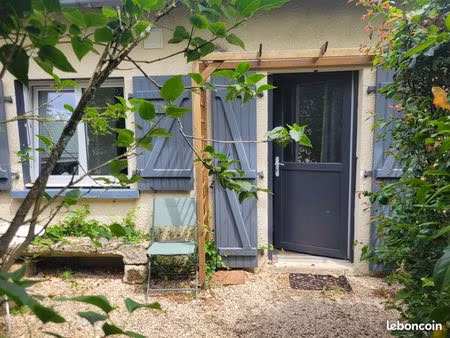 studio meublé 24 m² – idéal étudiante lycée agricole – melle 79500