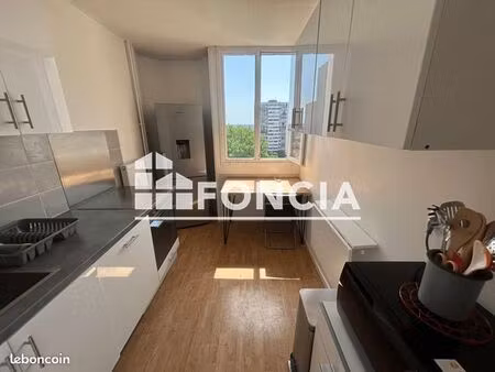 studio 1 pièce 32 m²