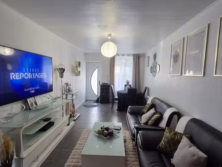 maison 4 pièces 75 m²