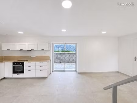 maison 5 pièces 94 m²