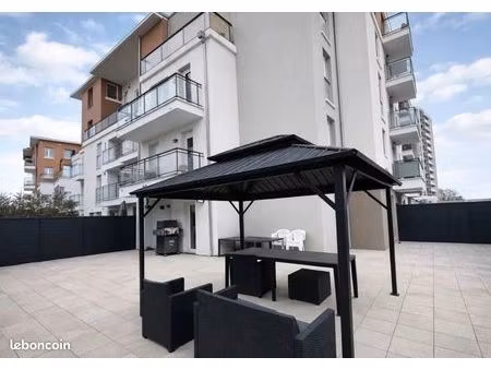 appartement f3 avec grande terrasse