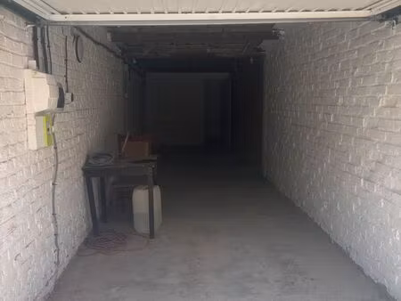 local garage box a louer