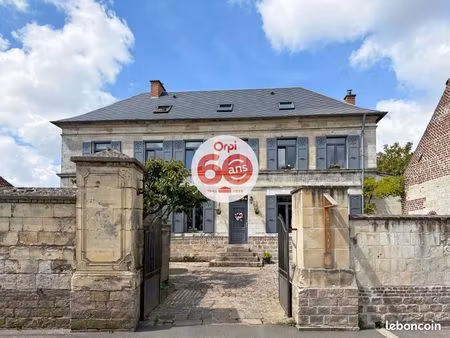 maison 9 pièces 316 m²