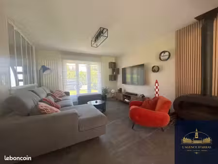 maison 6 pièces 164 m²