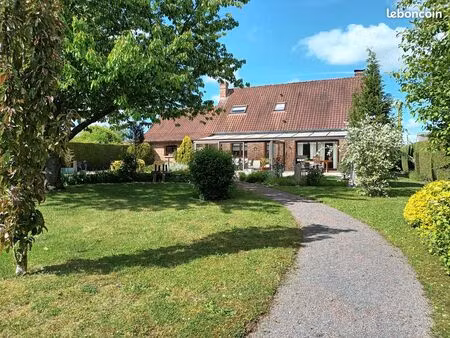 vente maison individuelle avec plan d'eau
