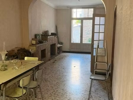 appartement plein centre avec cour