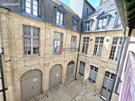 studio 1 pièce 28 m²