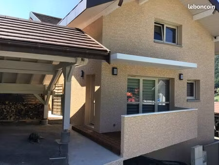 loue t2 meublé en duplexe dans villa sécurisée