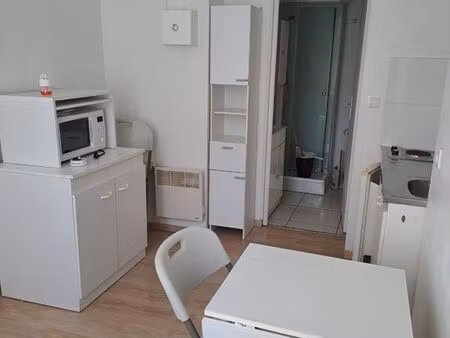 studio étudiant ou stagiaire uniquement