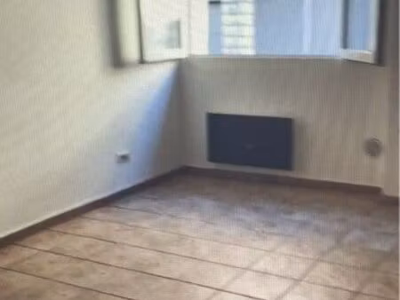studio 25m centre ville rdc