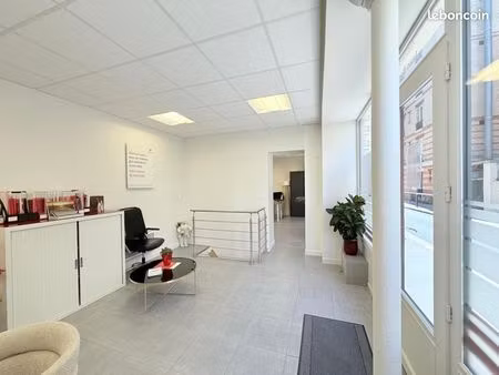 bureaux 51 m²